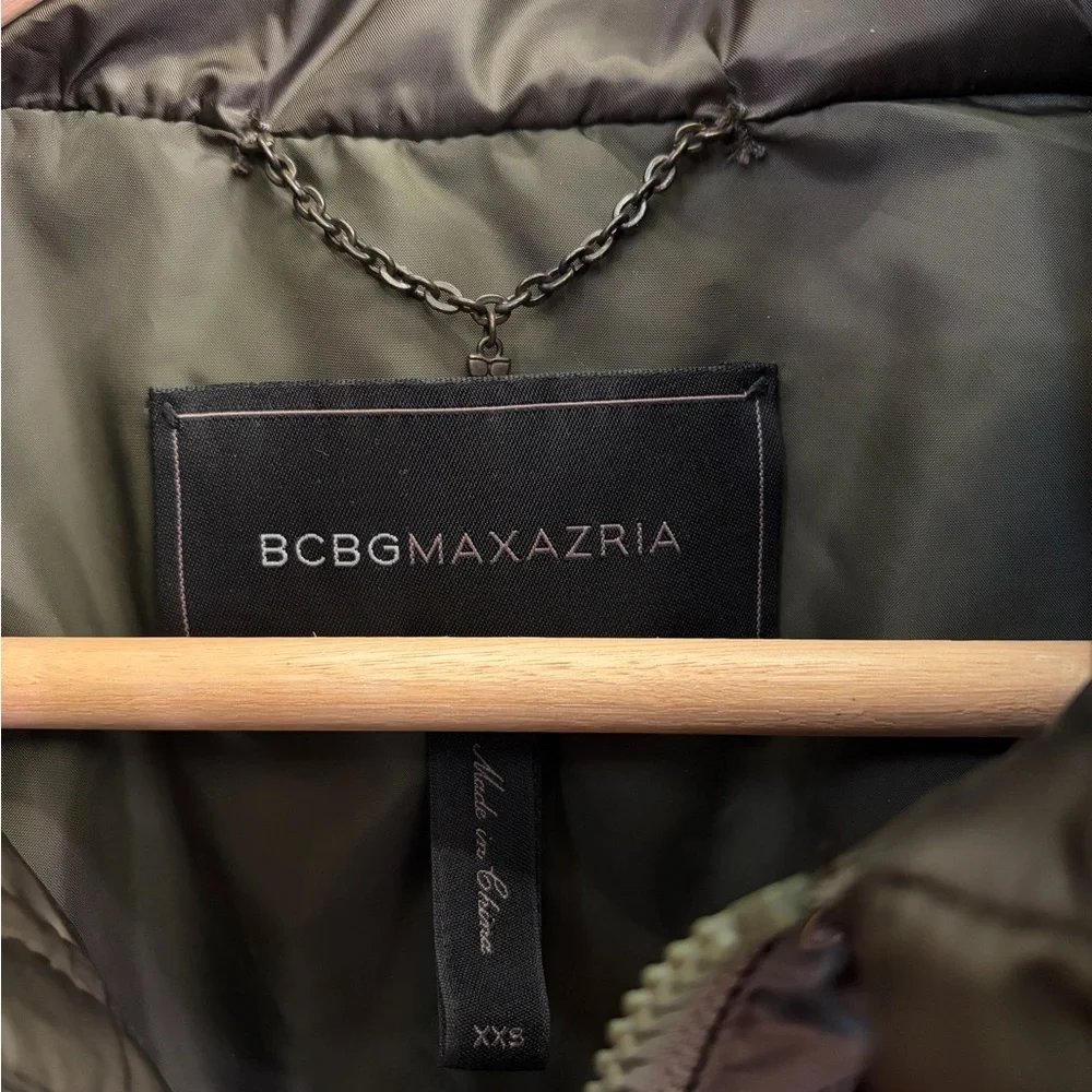 BCBGMaxAzria Dark Army Green Puffer Vest with Belt - Picture 3 of 10